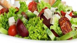 Làm các món salat, nem, nộm siêu nhanh bằng máy thái rau củ quả