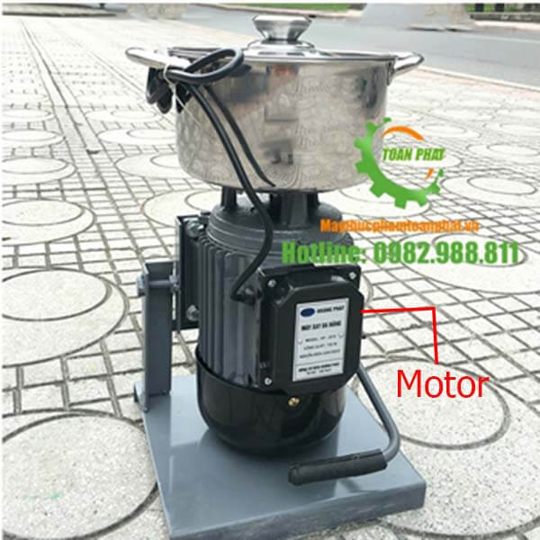 Motor của máy xay giò chả